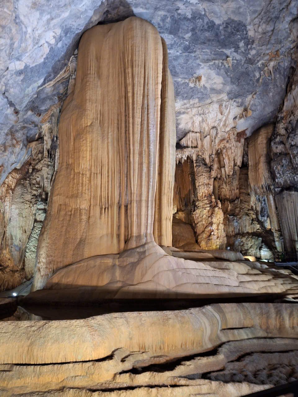 Paradise Cave Tour in Phong Nha-Ke Bang