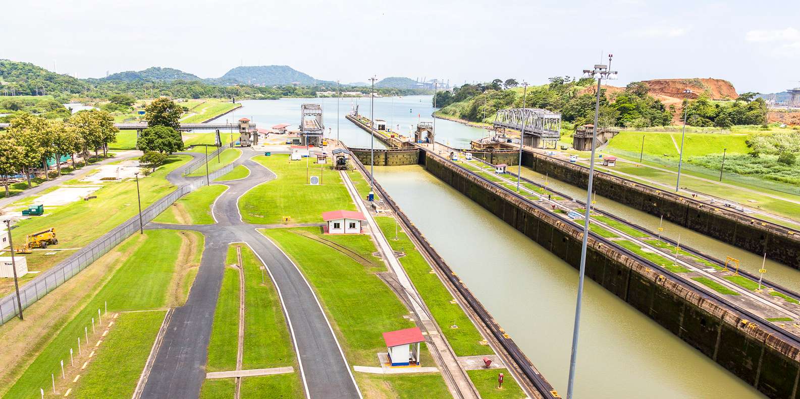 Miraflores Lake Viewpoint