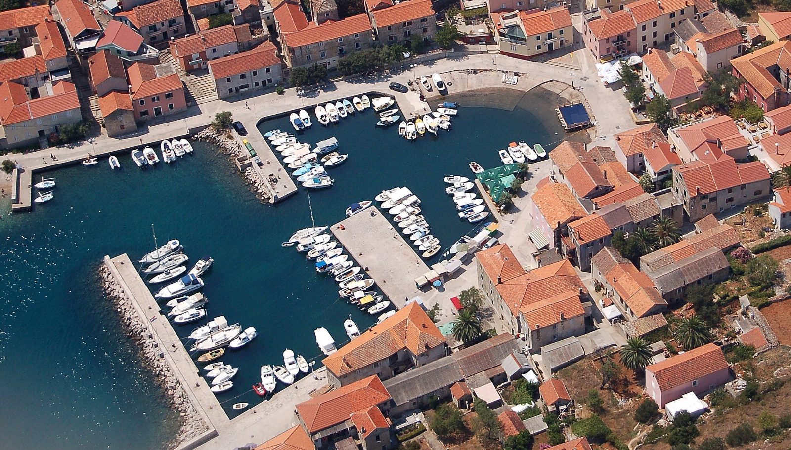 Sali Guesthouses