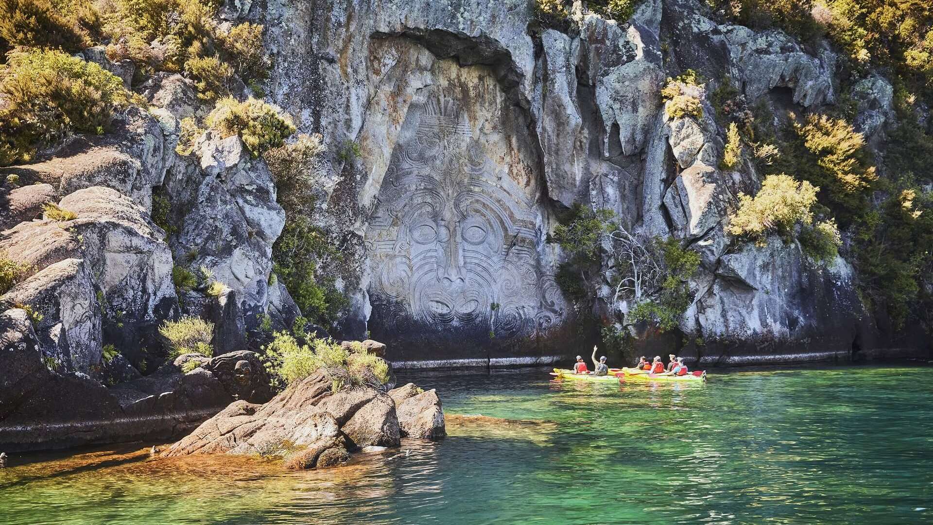 Your experience at Maori Rock Carvings Kayak Tour