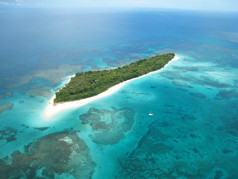 Zapatilla Island Day Trip Overview