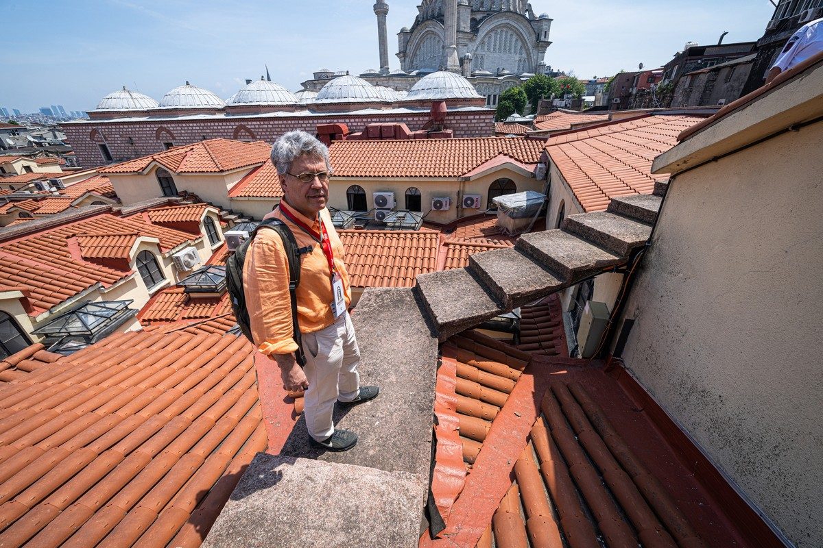 Your experience at Grand Bazaar Rooftop Tour