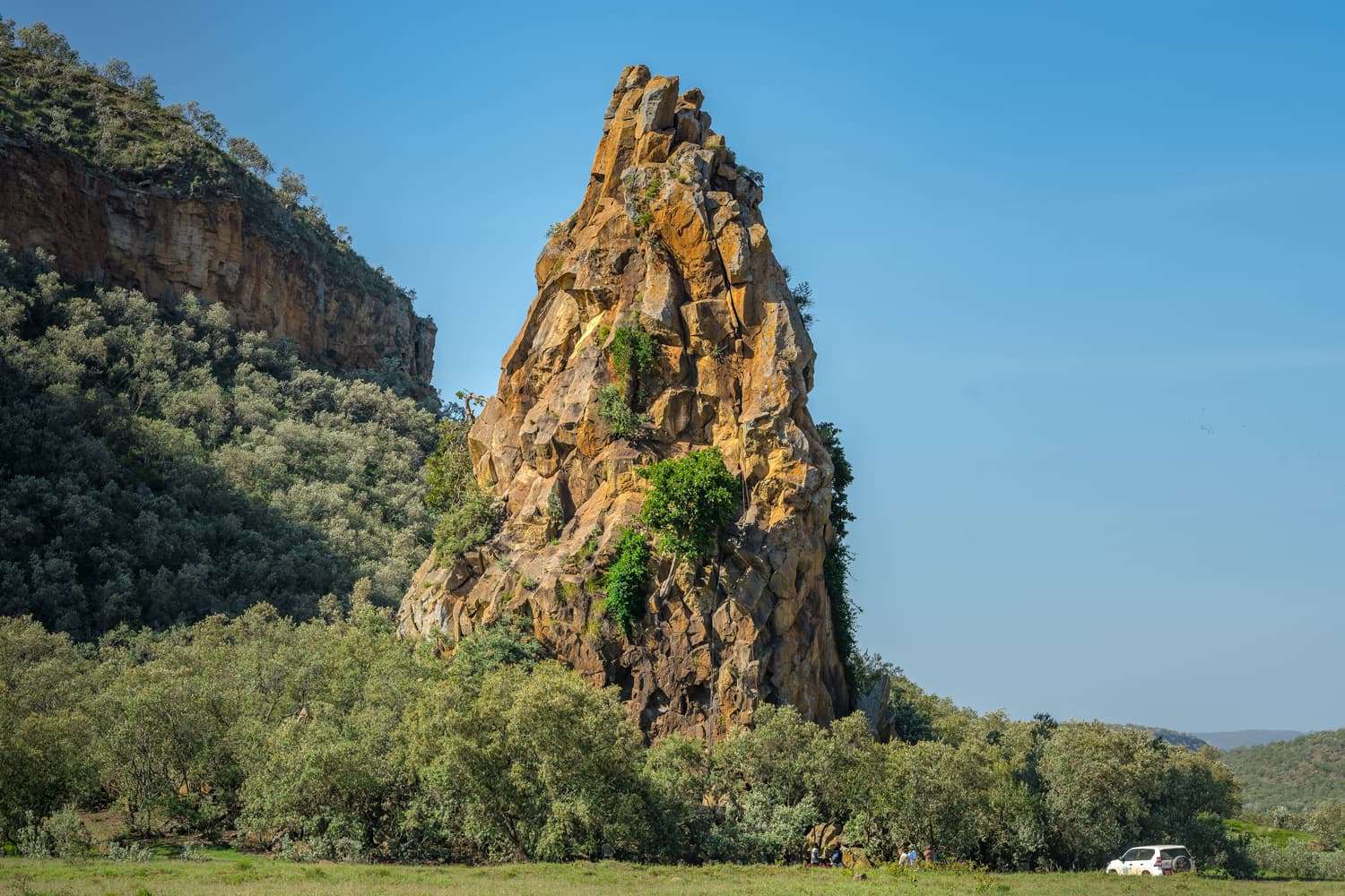 Hells Gate Bike Tour Through Volcanic Terrain