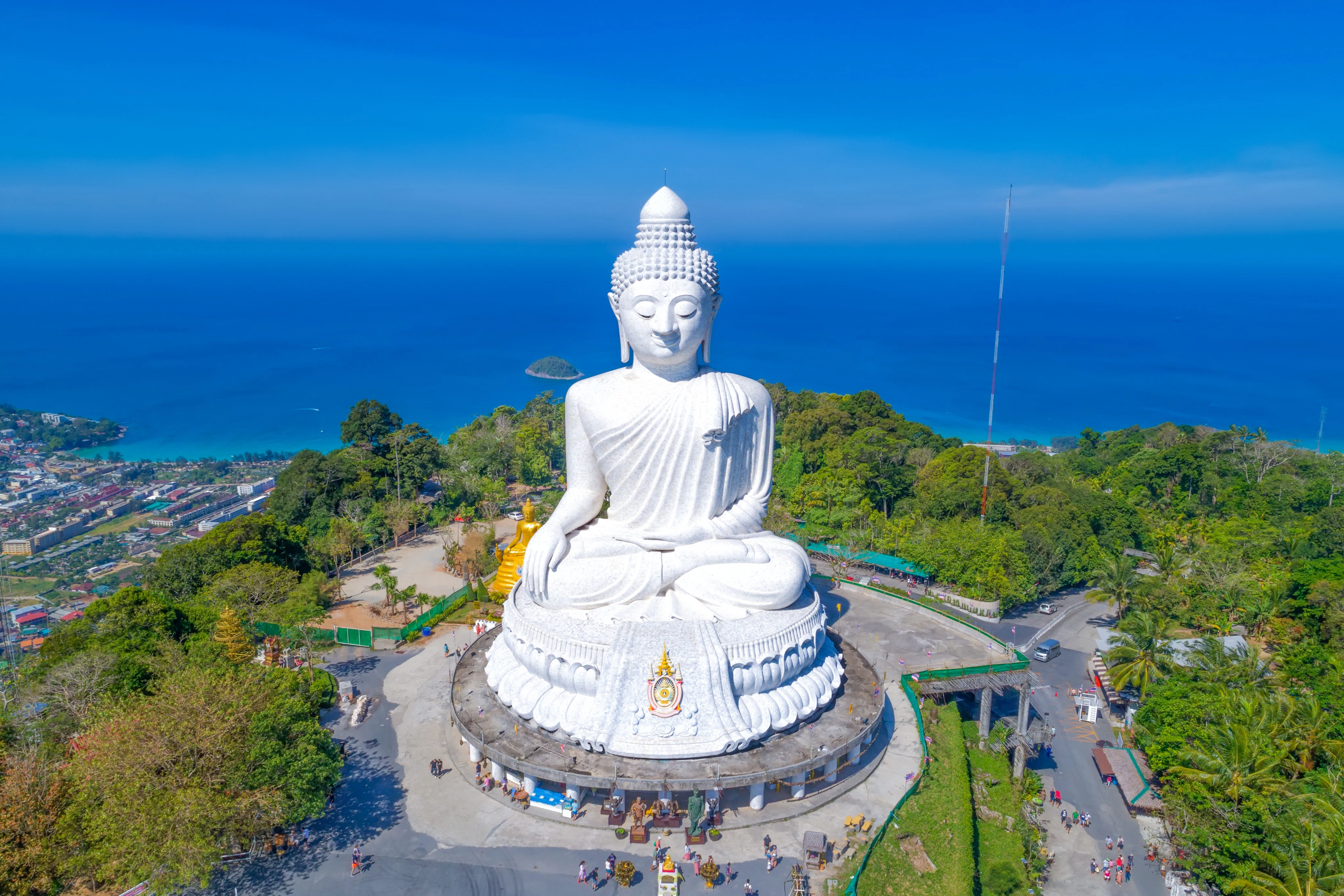 Main White Marble Statue