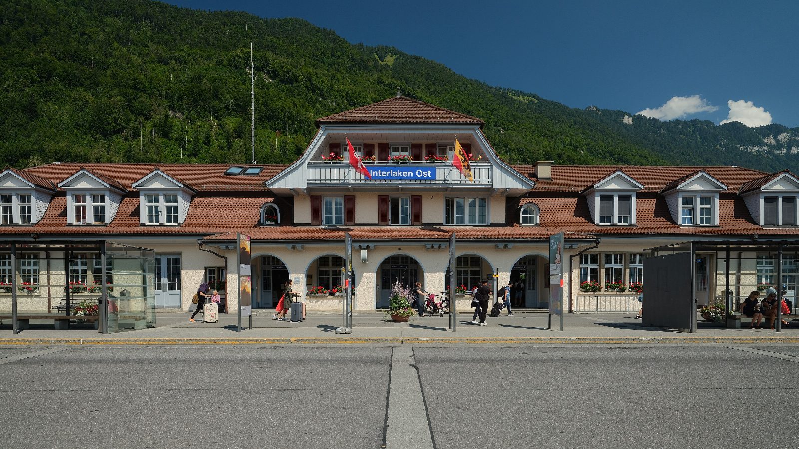 Is There a Direct Train From Milan to Interlaken