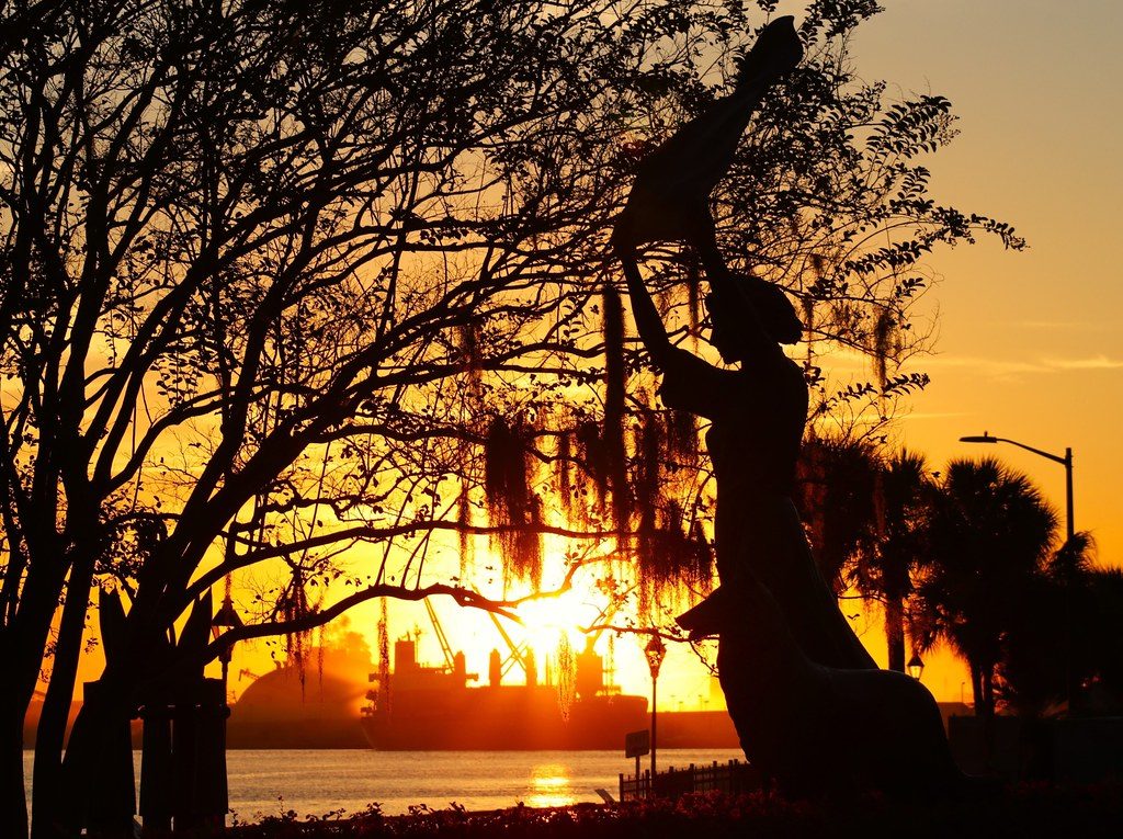 Waving Girl Statue