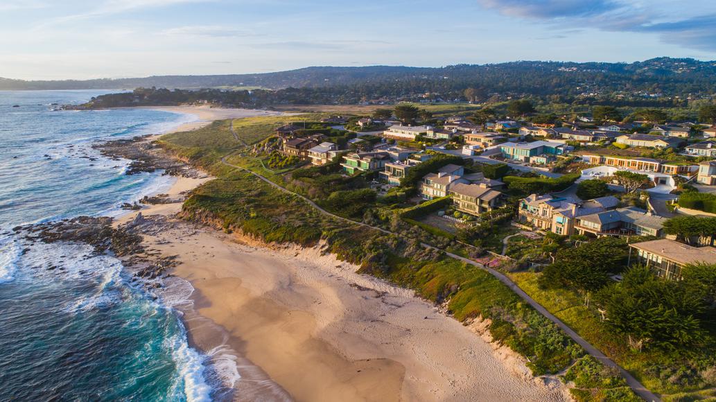 Distance Carmel to Monterey California