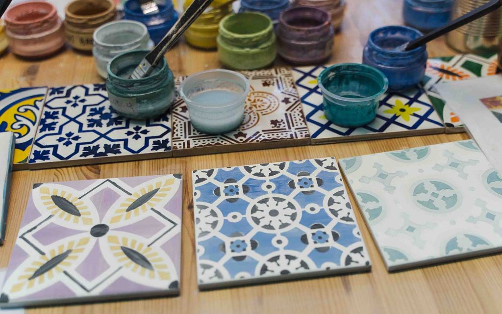 How to Paint Tiles Art