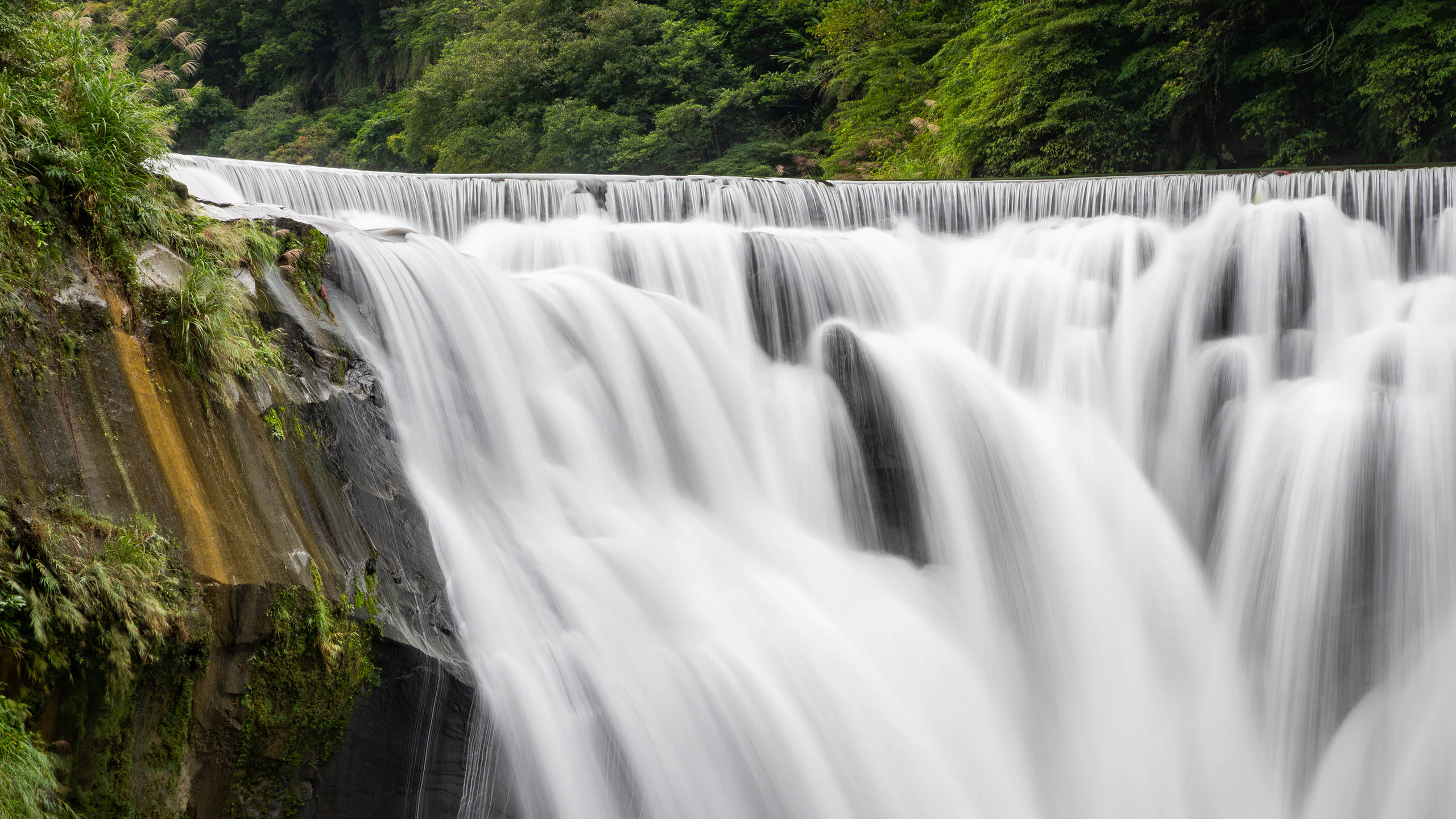 Shifen Waterfall