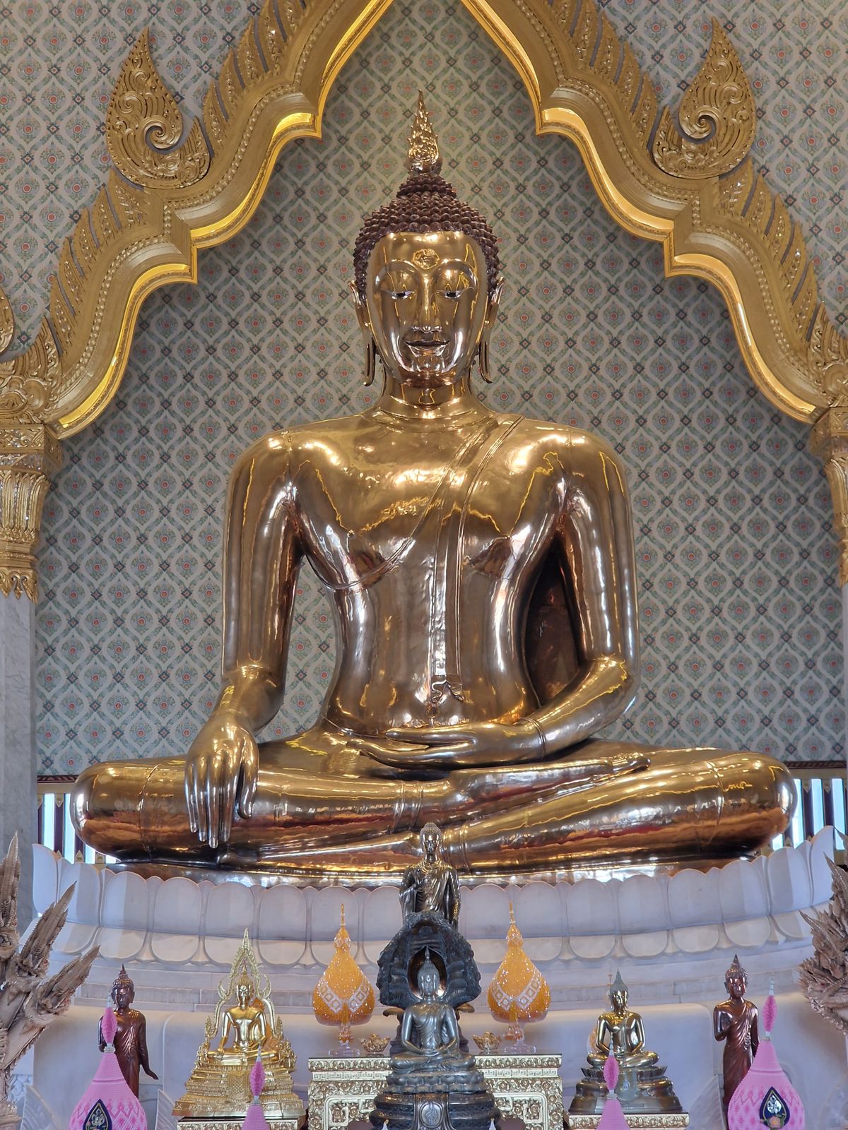 Wat Traimit