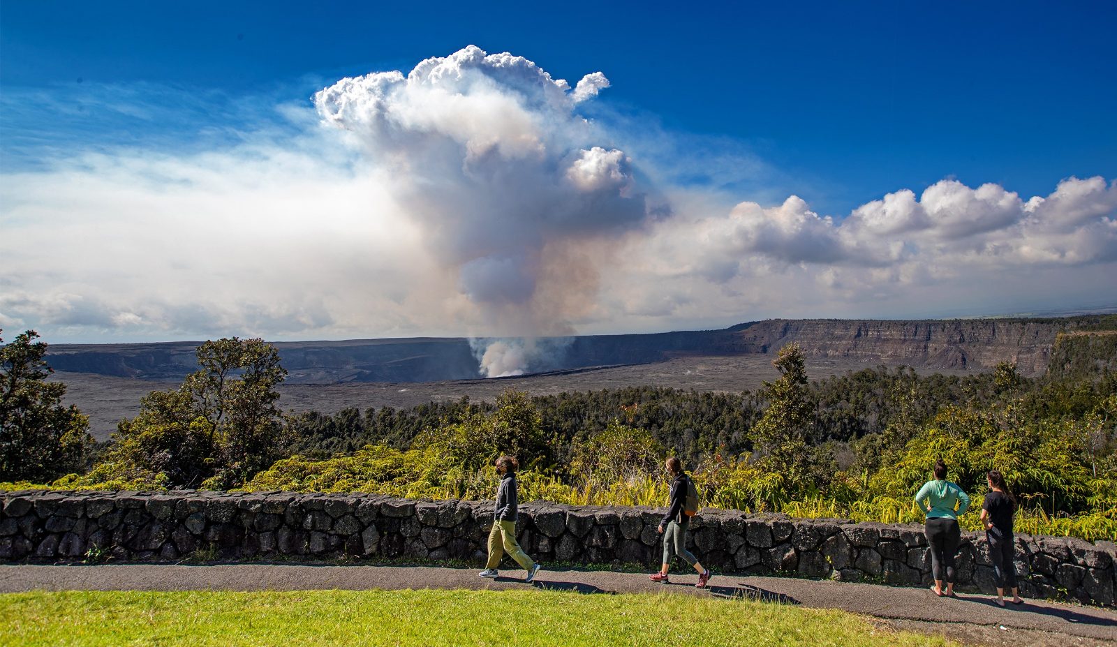Your experience at Volcano Tour From Jakarta