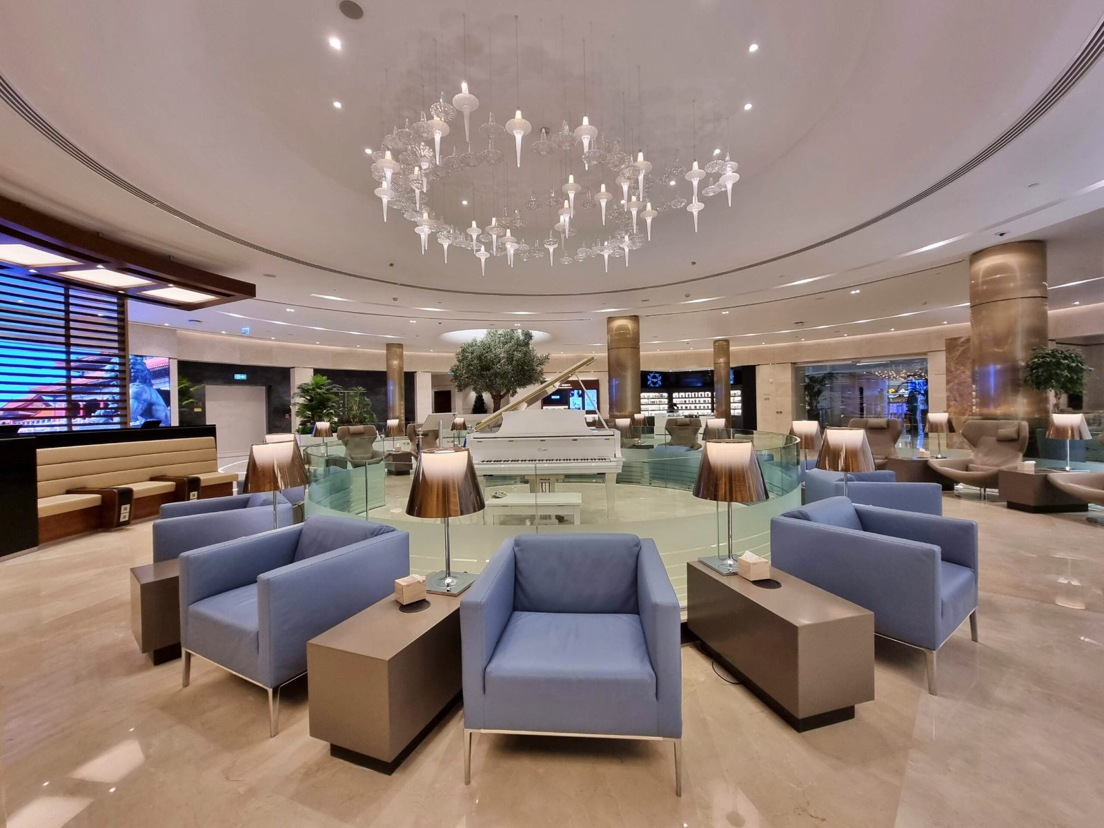 Saudia AlFursan Lounge