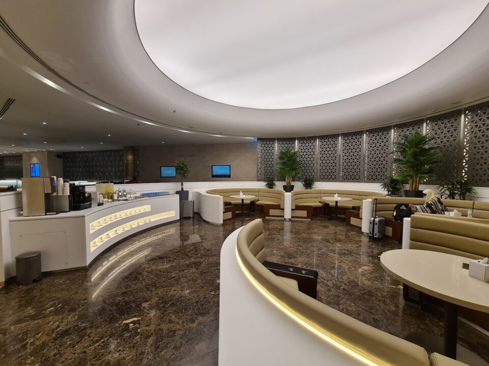 First Class Lounge