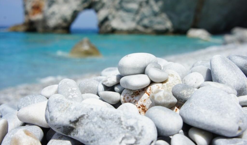 White Pebble Shore