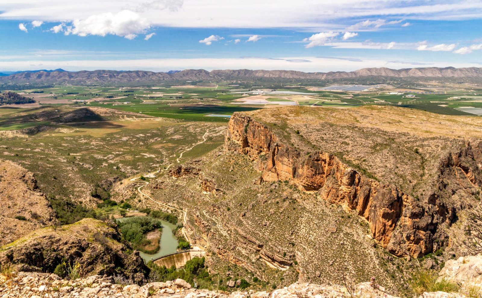 Almadenes Canyon Rafting Experience