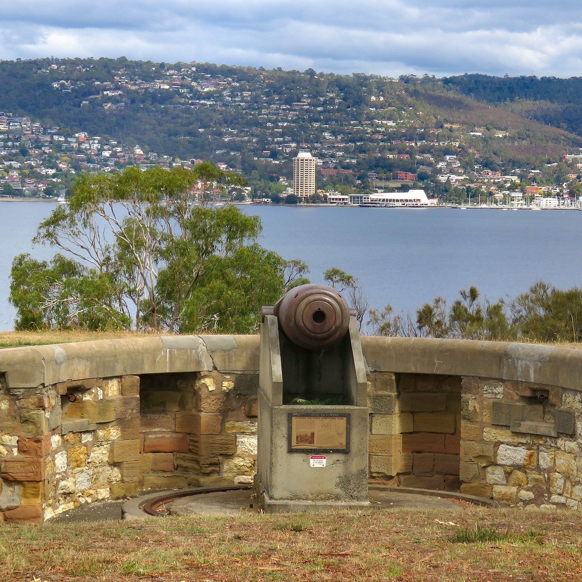 Kangaroo Bluff