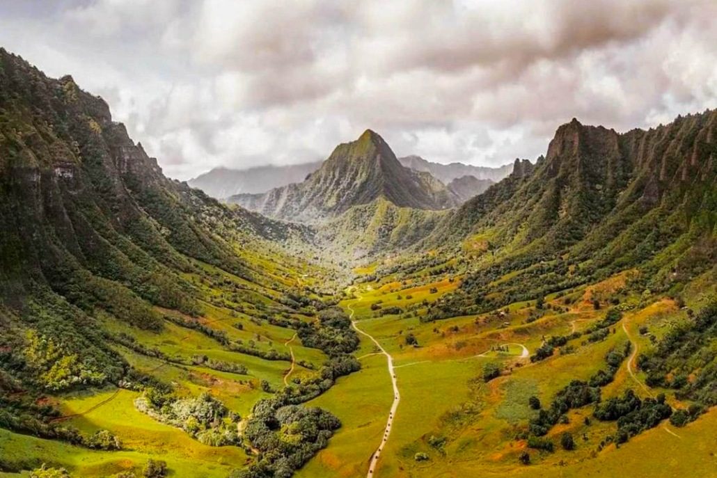 Oahu Jungle Tour Through Kualoa Ranch