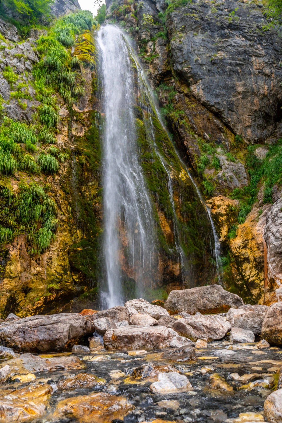 Grunas Waterfall
