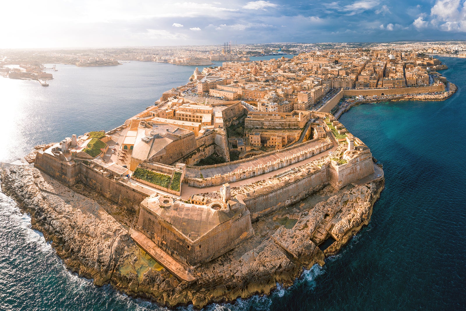 Explore Valletta's Streets on a Walking Tour