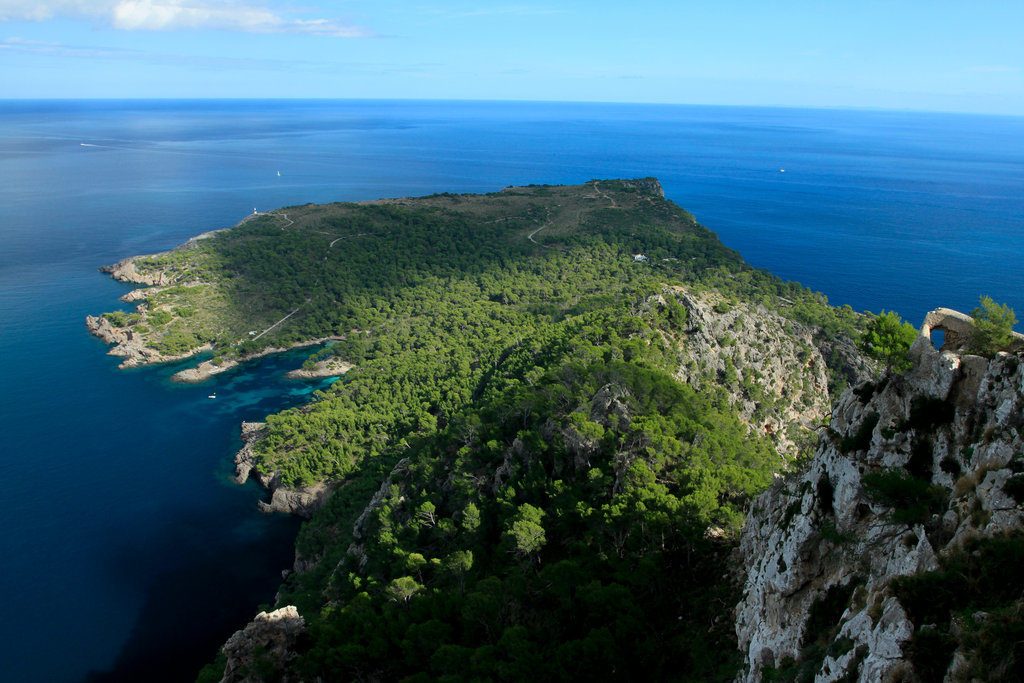 La Victòria Peninsula