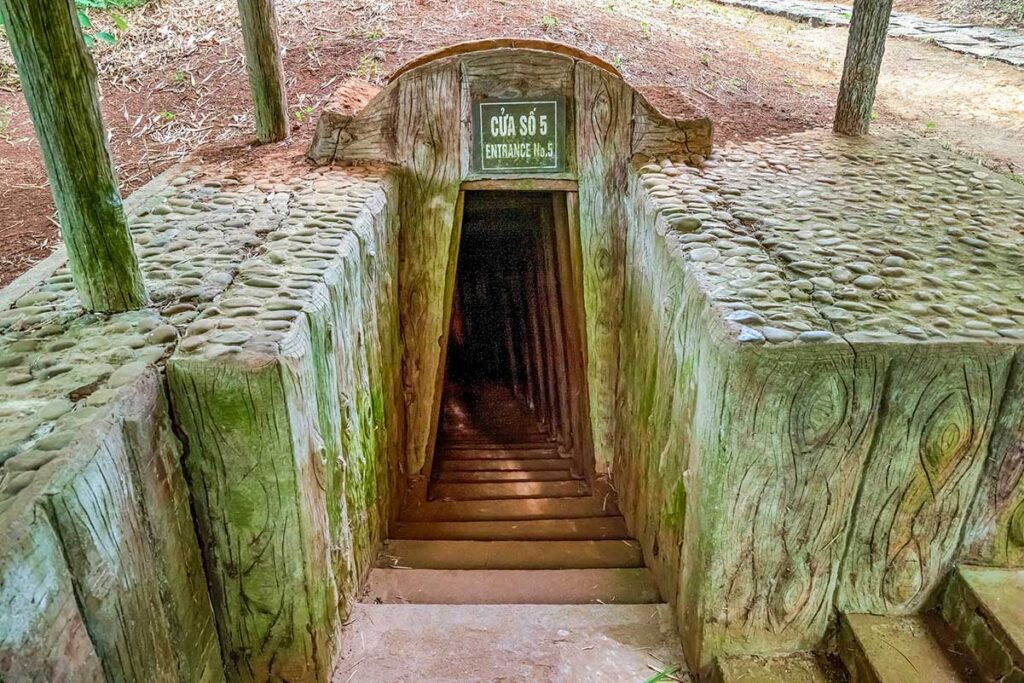 Vinh Moc Tunnels