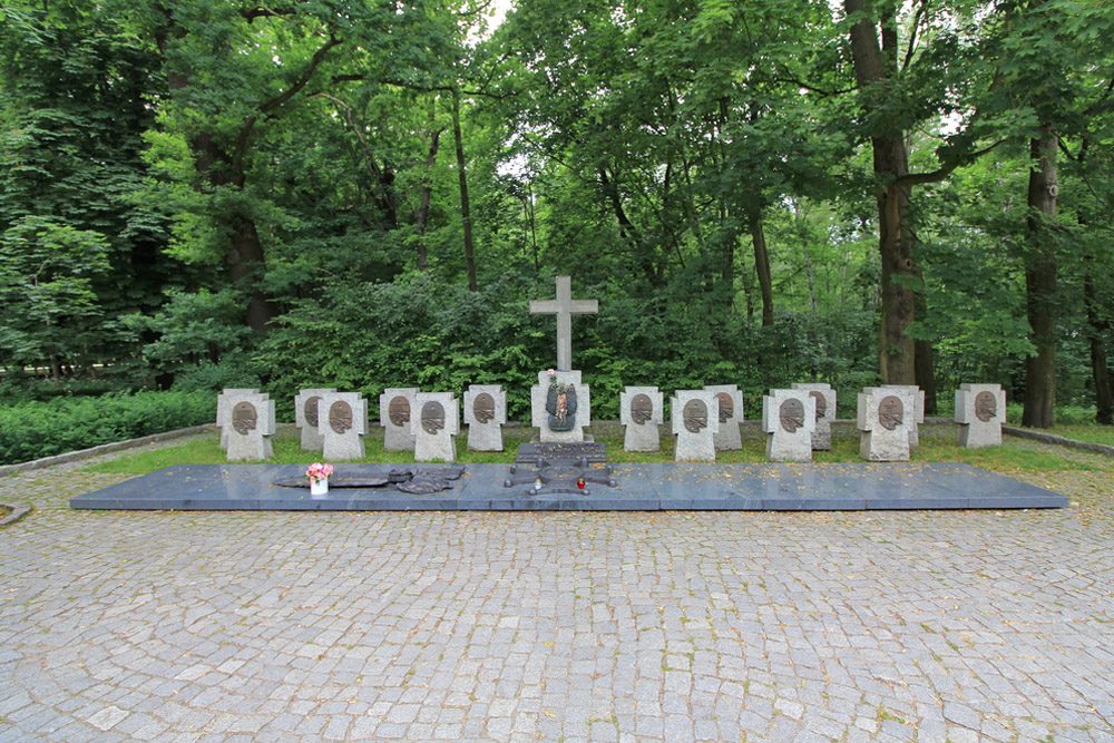Symbolic Cemetery of the Defenders