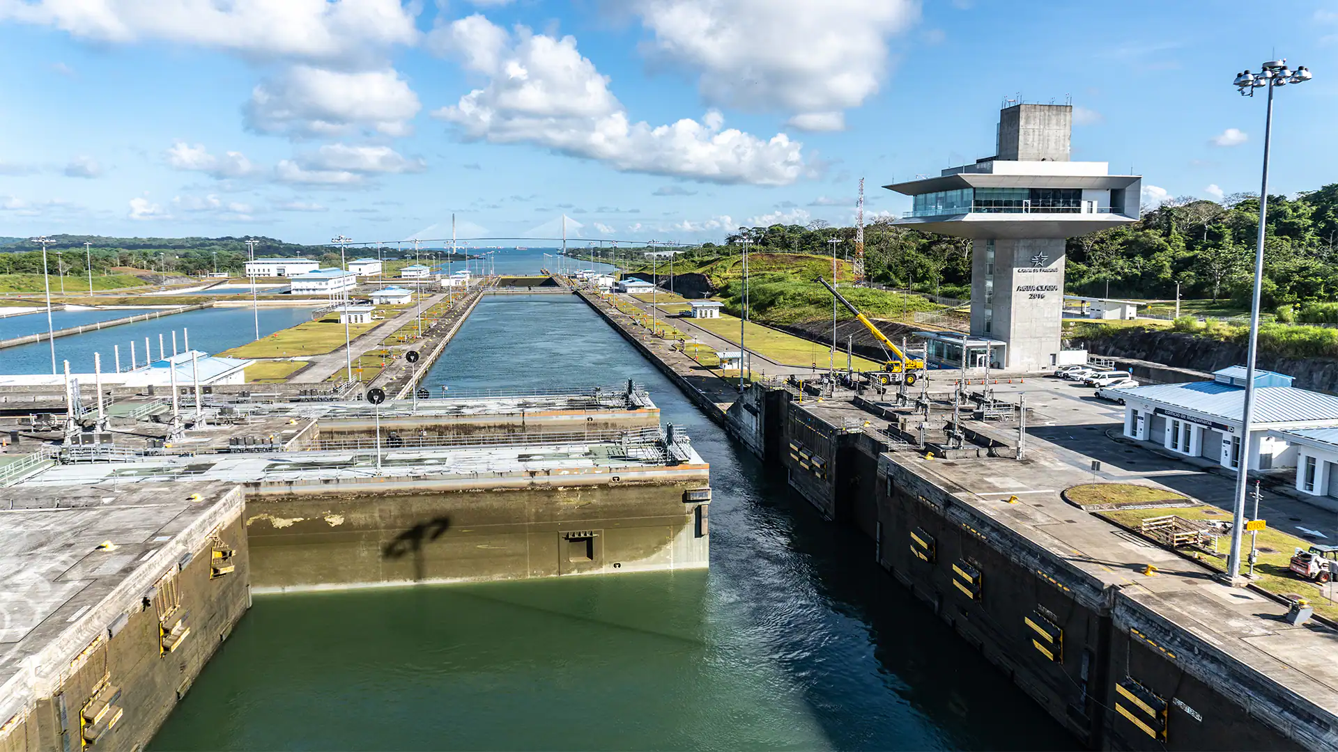 Agua Clara Locks Tour Experience