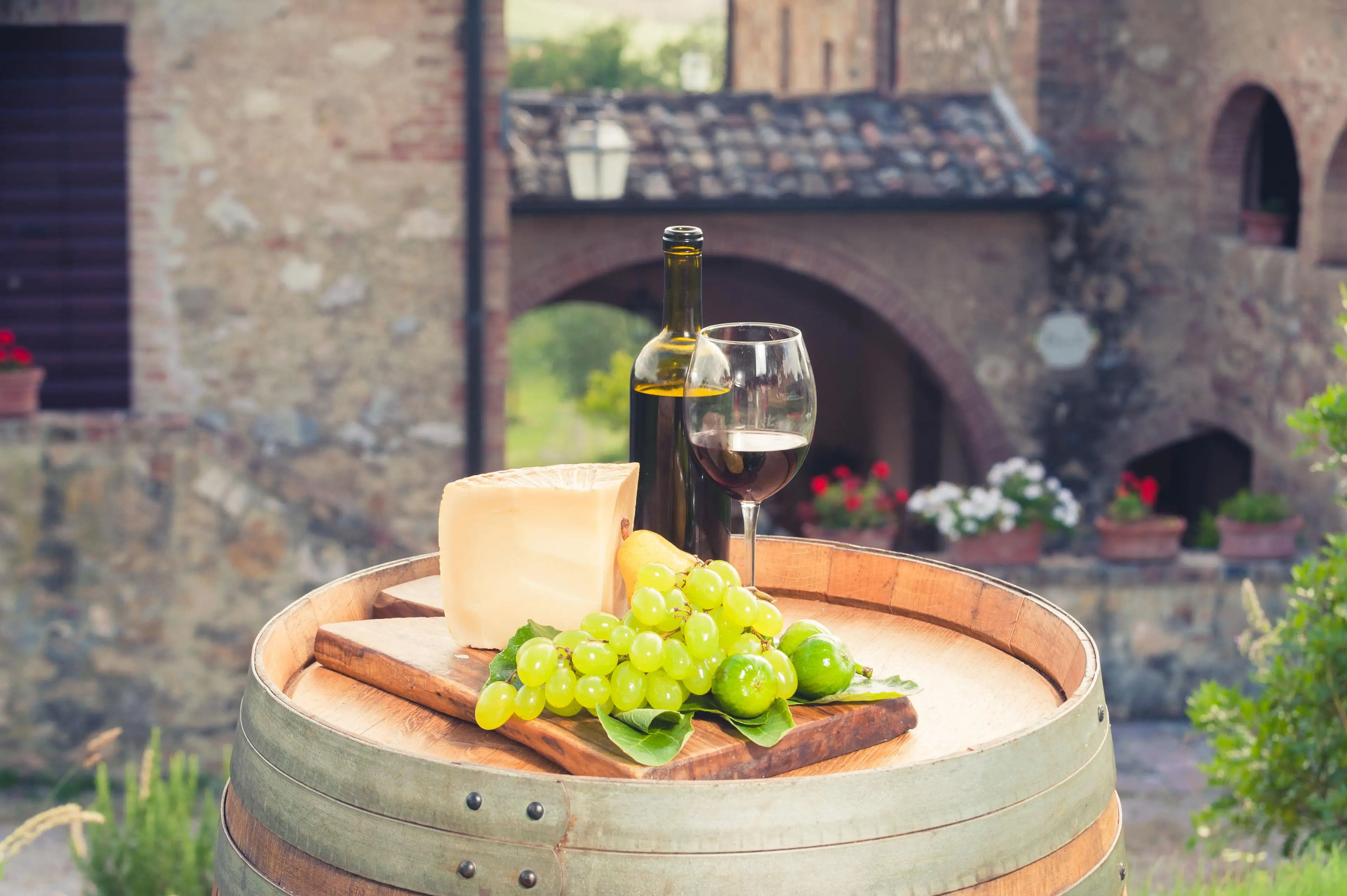 Lucca Wine Tasting Experience