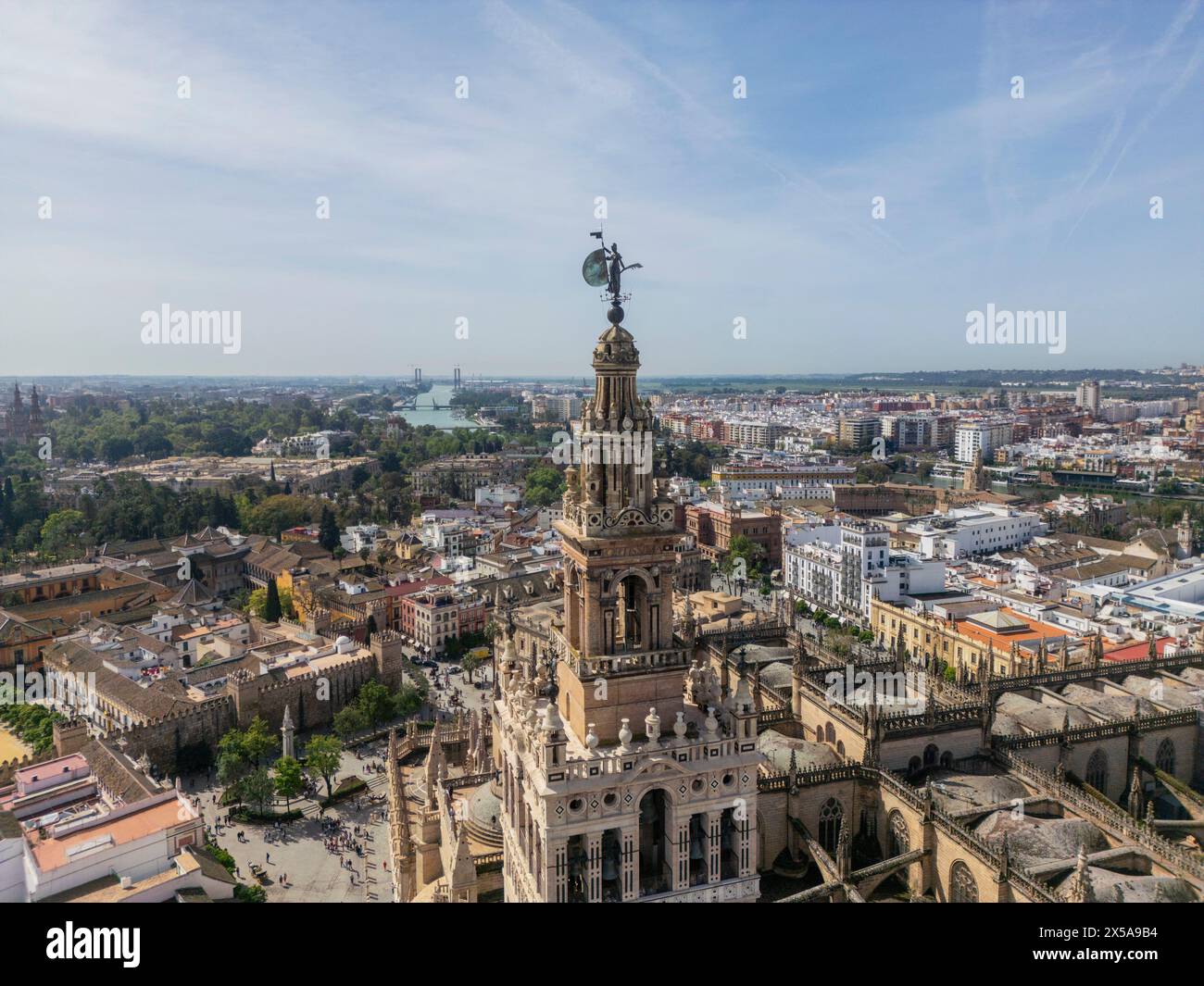 Climb La Giralda
