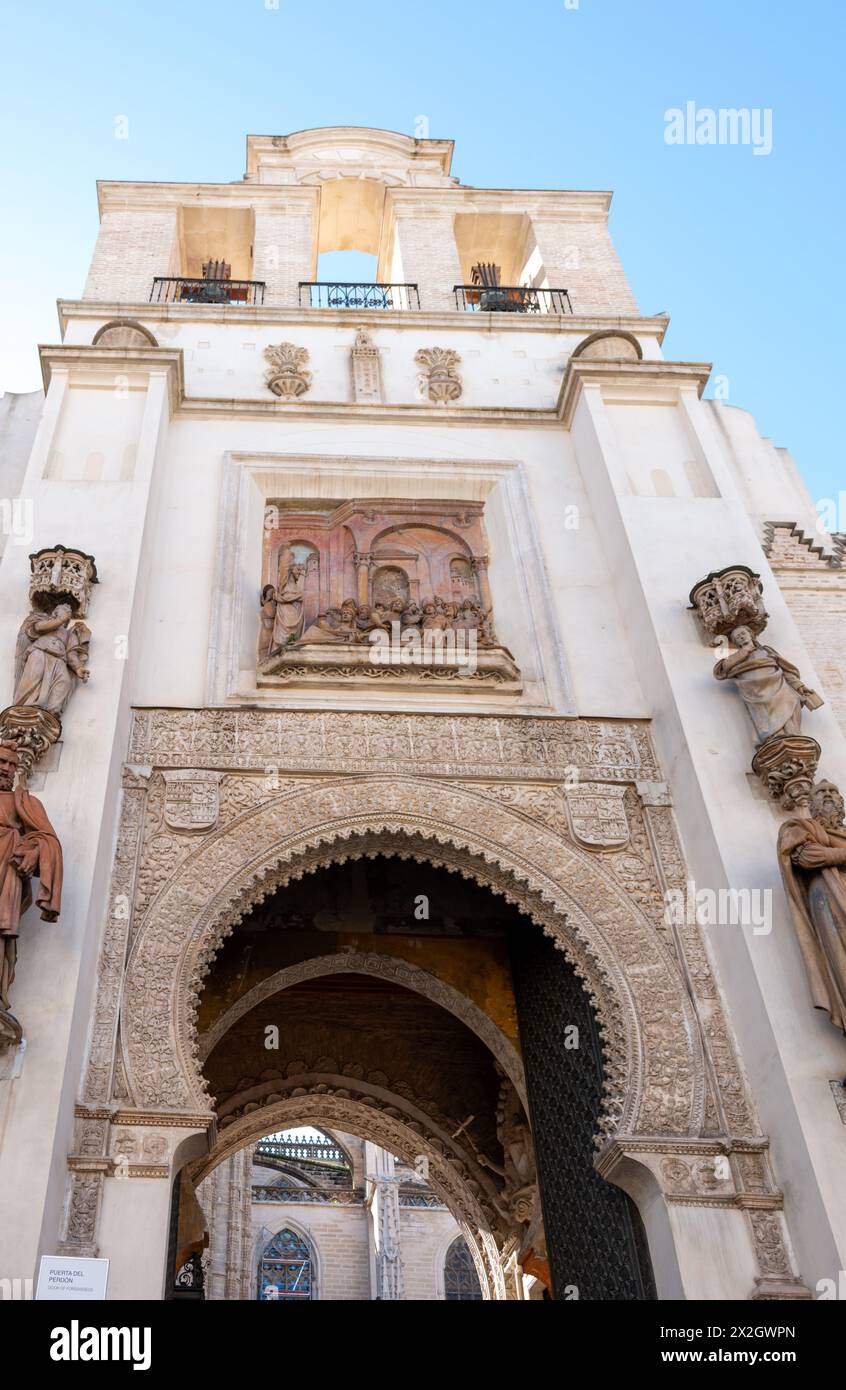 Puerta del Lagarto