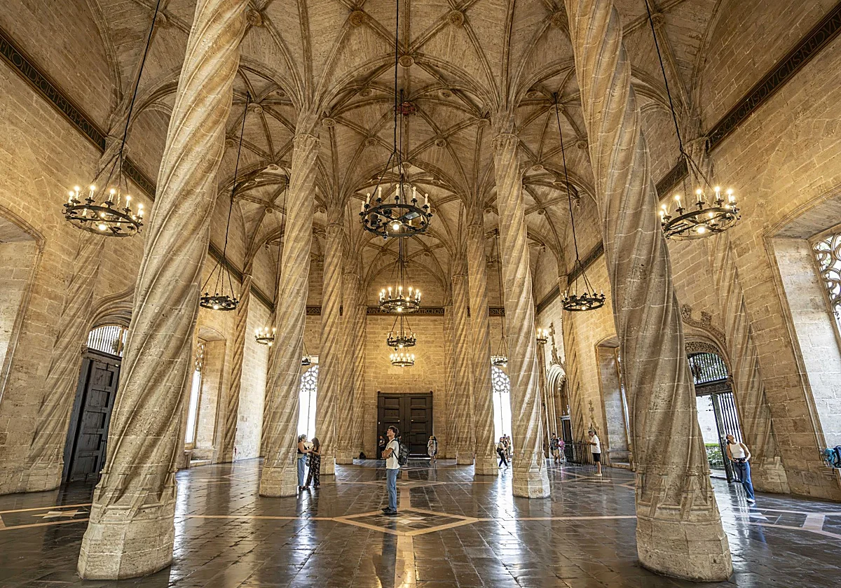 Discover Valencia Walking Tours Through Historic Streets