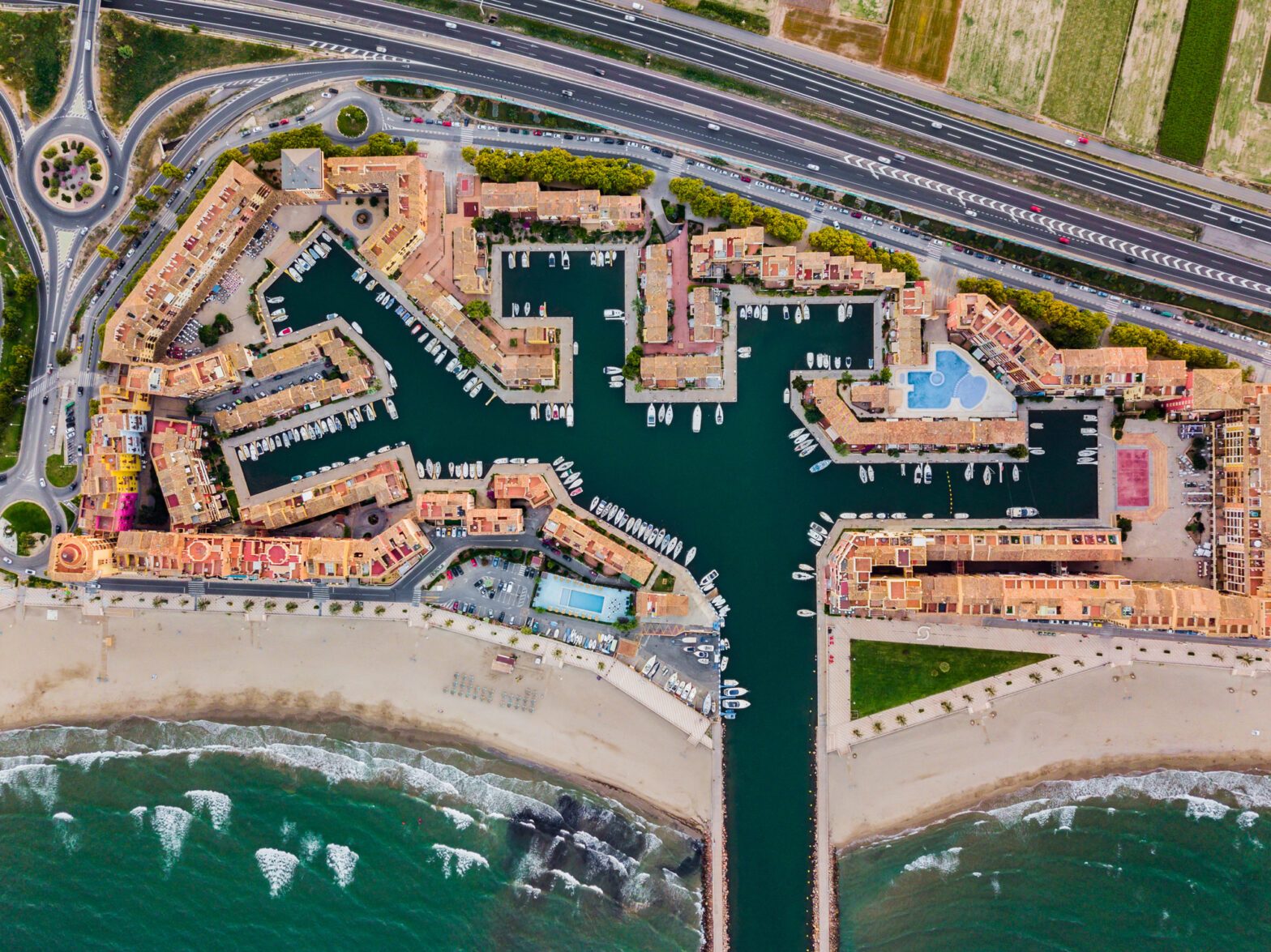 Port Saplaya