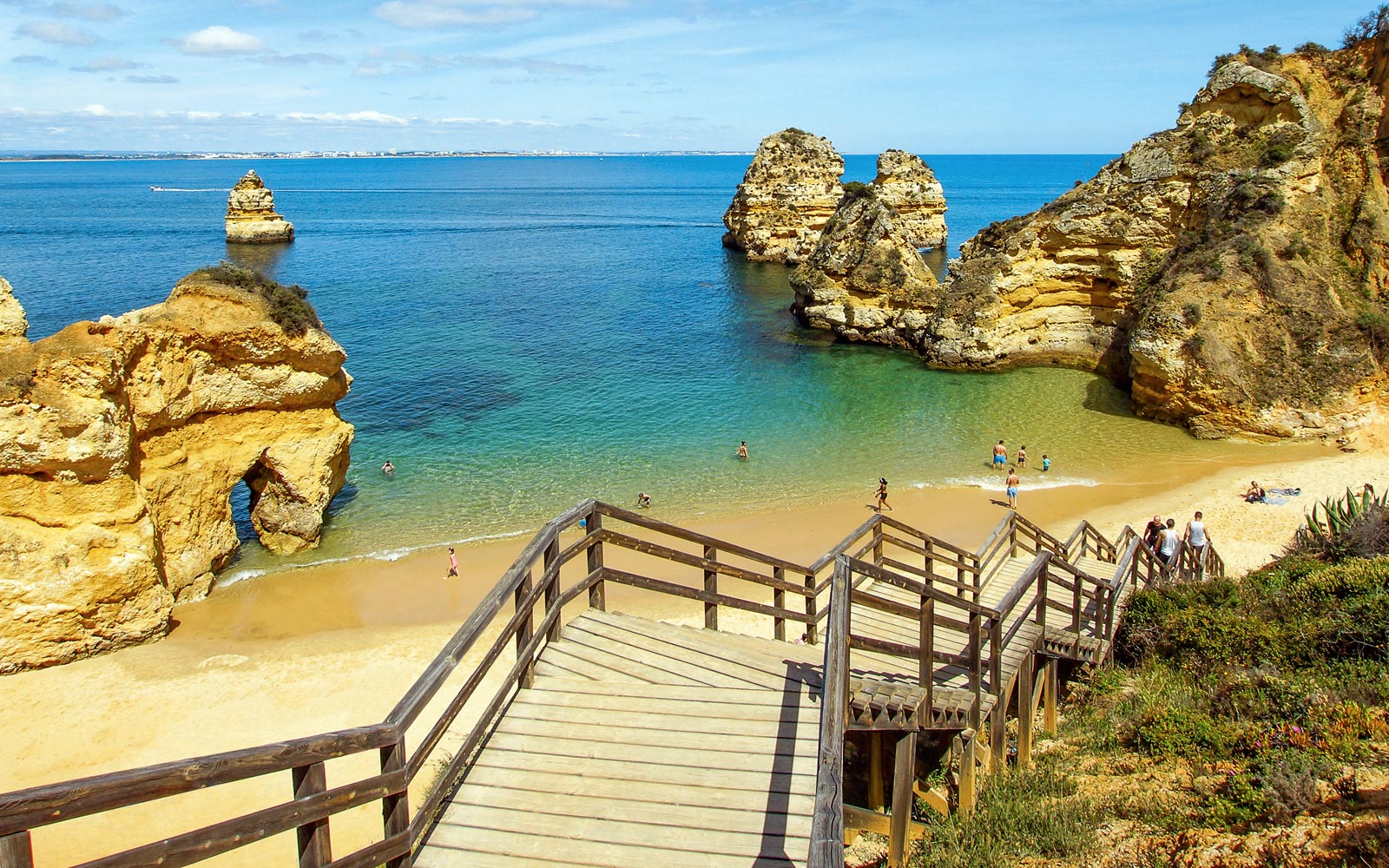 Camilo Beach