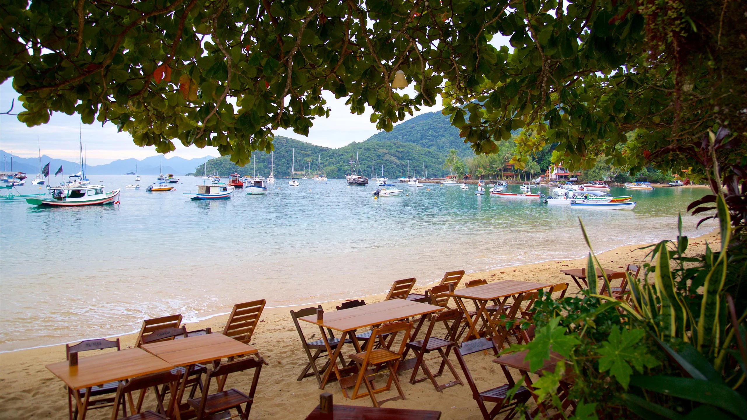 Vila do Abraão Beach