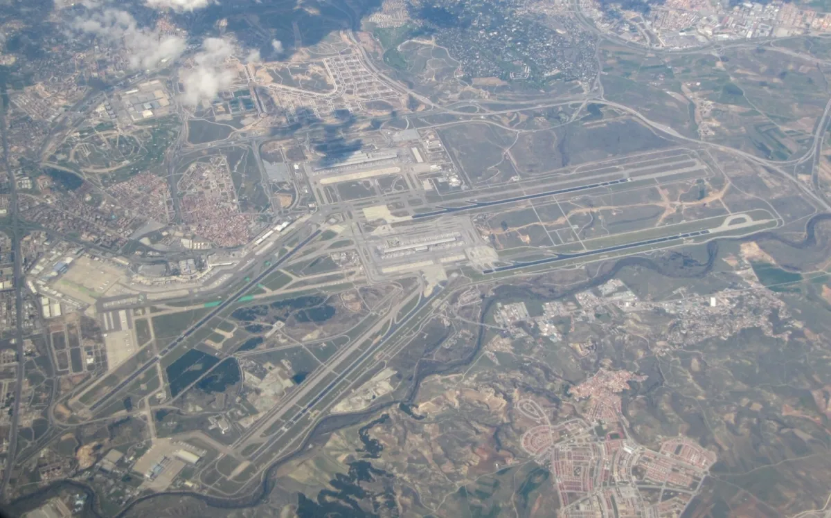 Adolfo Suárez Madrid-Barajas Runways
